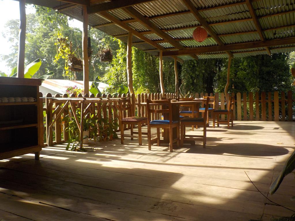 Talamanca Cabins Cahuita Exterior photo