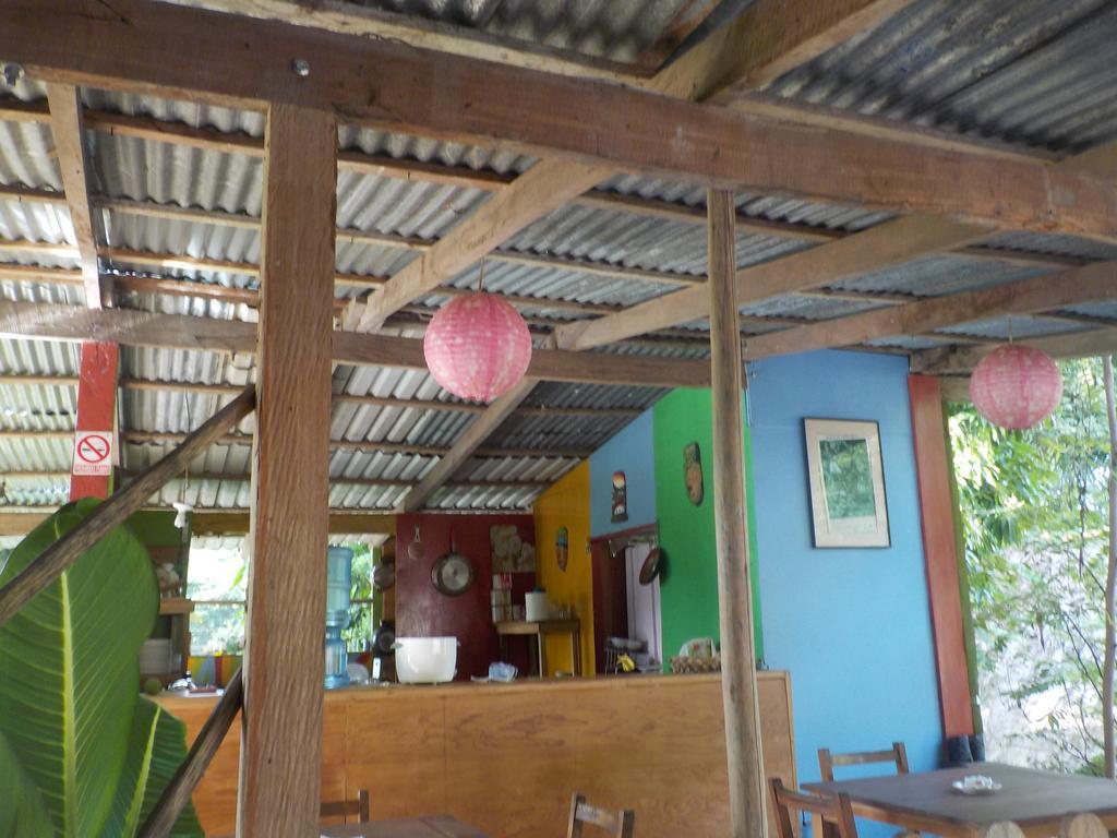 Talamanca Cabins Cahuita Exterior photo