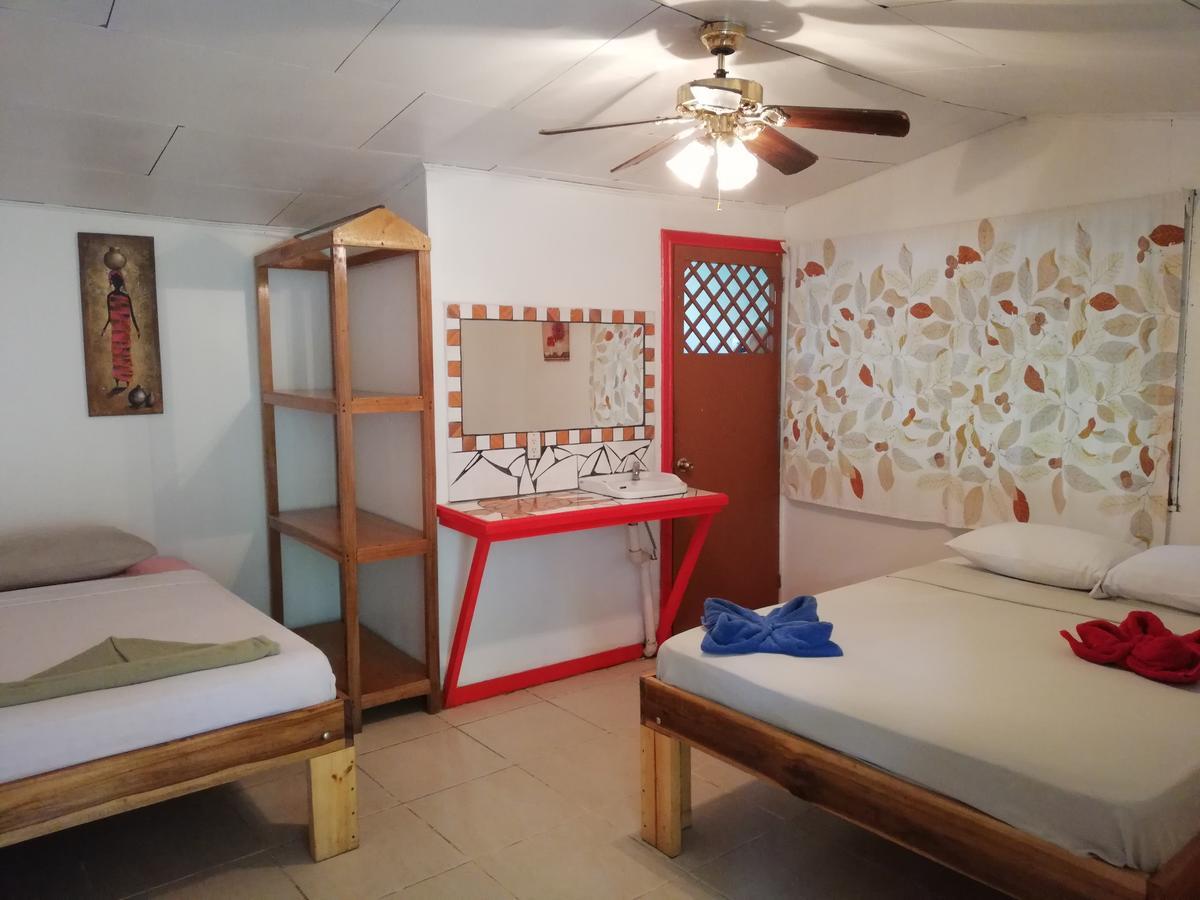 Talamanca Cabins Cahuita Exterior photo